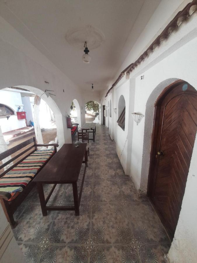 Fighting Kangaroo Camp Hotel Dahab Bagian luar foto